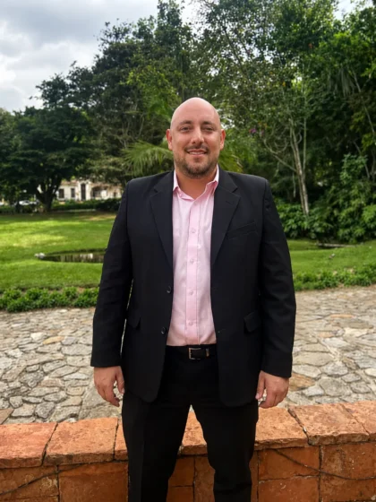 Daniel Pérez Fernández Daniel Pérez Fernández — Constructor Civil · Especialista en gerencia de la construcción